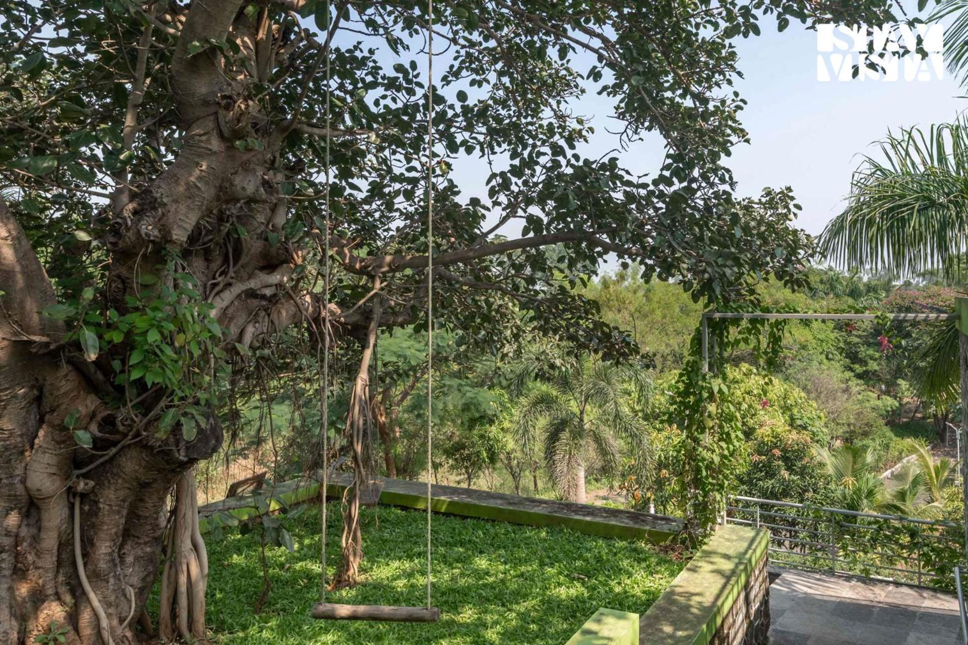 Stayvista At Banyan Bliss With Pool, Bonfire & Lawn Nāsik Eksteriør bilde